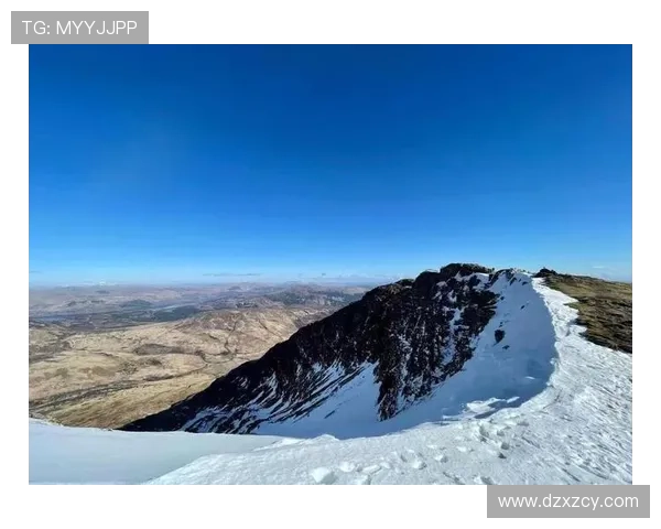 对话攀岩女神周芳：探索她的攀岩生涯与心路历程
