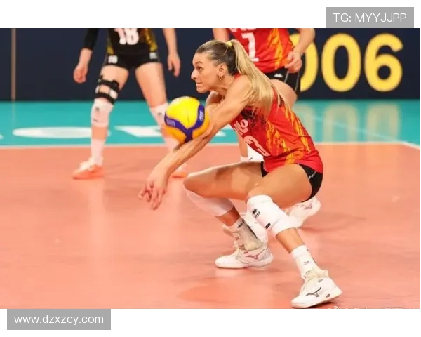 成都排球队在欧锦赛中的灵活性表现与战术创新分析 成都排球队在欧锦赛中的灵活性表现与战术创新分析