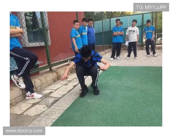 成都滑板队的奋斗历程与梦想追逐的真实记录