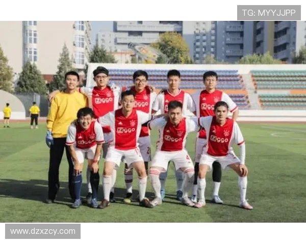 成都足球队在全国速度排行榜中荣登第九名展现出强劲实力与潜力 成都足球队在全国速度排行榜中荣登第九名展现出强劲实力与潜力